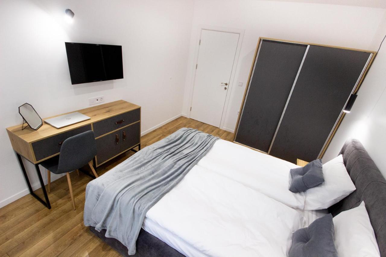 Eliya By Rv Apartments - Free Parking Varna Esterno foto